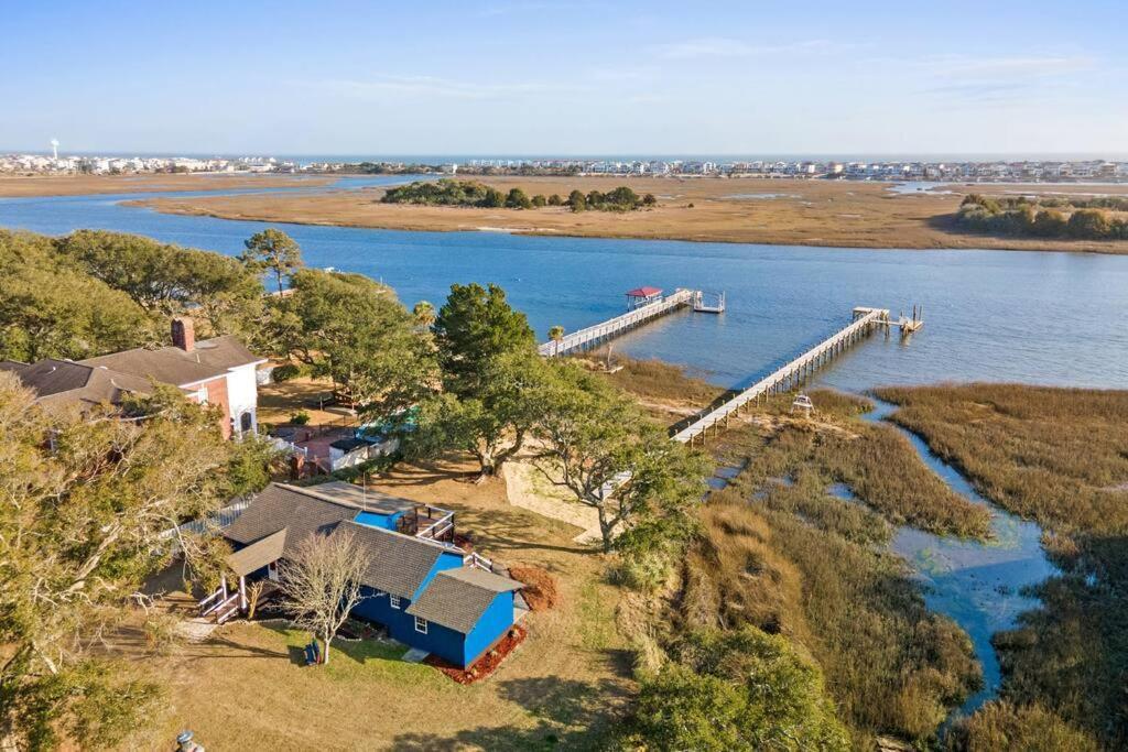 Вілла Dolphin Cove - Whole Waterfront House With Dock Ошен-Айл-Біч Екстер'єр фото